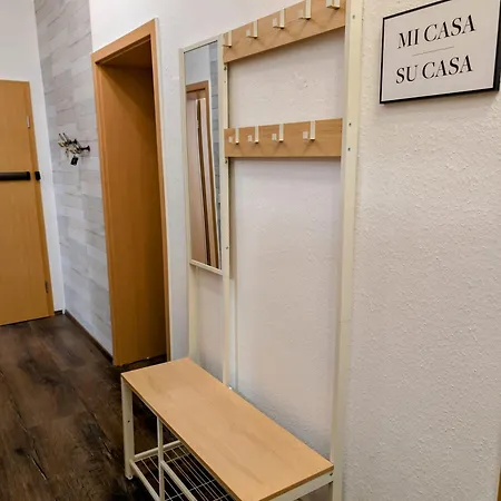 شقة 5 Personen, Familienfreundlich, Waschmaschine, Balkon, Amazon Prime ماغديبورغ