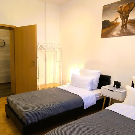 5 Personen, Familienfreundlich, Waschmaschine, Balkon, Amazon Prime شقة *