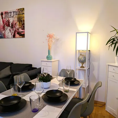דירה 5 Personen, Familienfreundlich, Waschmaschine, Balkon, Amazon Prime