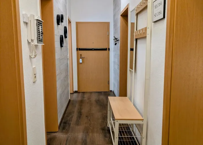 5 Personen, Familienfreundlich, Waschmaschine, Balkon, Amazon Prime Maagdenburg