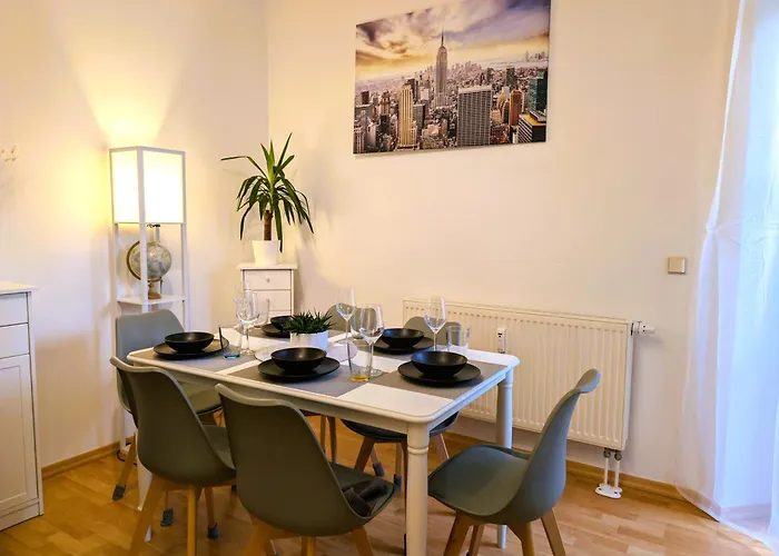 5 Personen, Familienfreundlich, Waschmaschine, Balkon, Amazon Prime * Maagdenburg